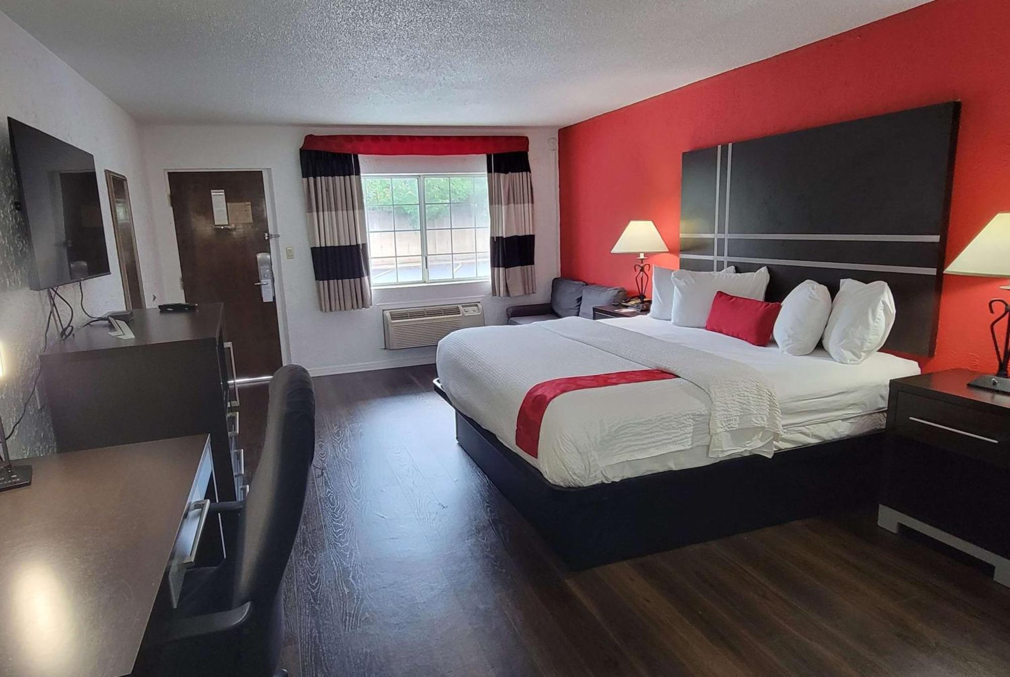 Ramada By Wyndham Mountain Home Exterior foto